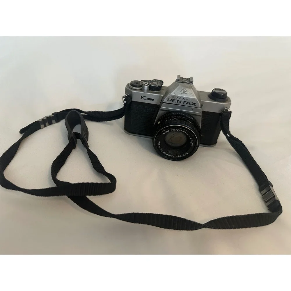 Asahi Pentax K1000 35mm SLR Film Camera with‎ SMC Pentax-M 50mm f2 Lens Silver